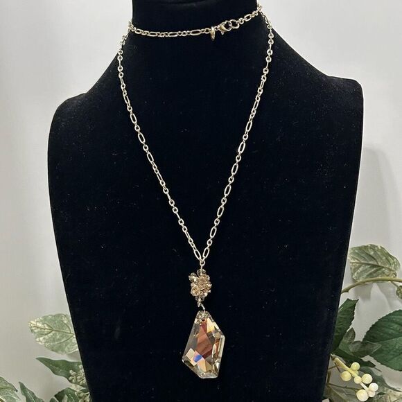 Loft Pendant Chain Necklace Women's 26" Gold Tone Sparkling Crystal Signed - Picture 2 of 10